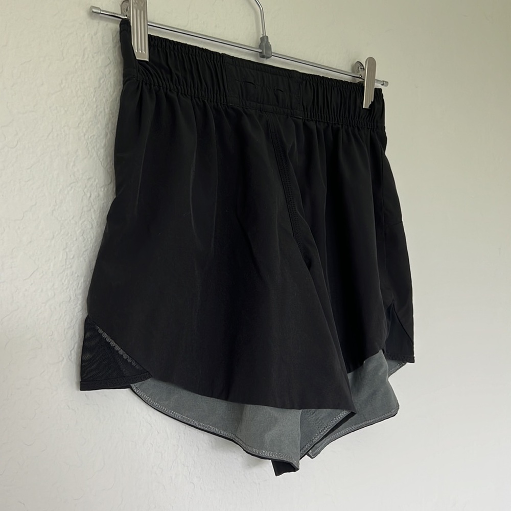 Lululemon reversible athletic shorts